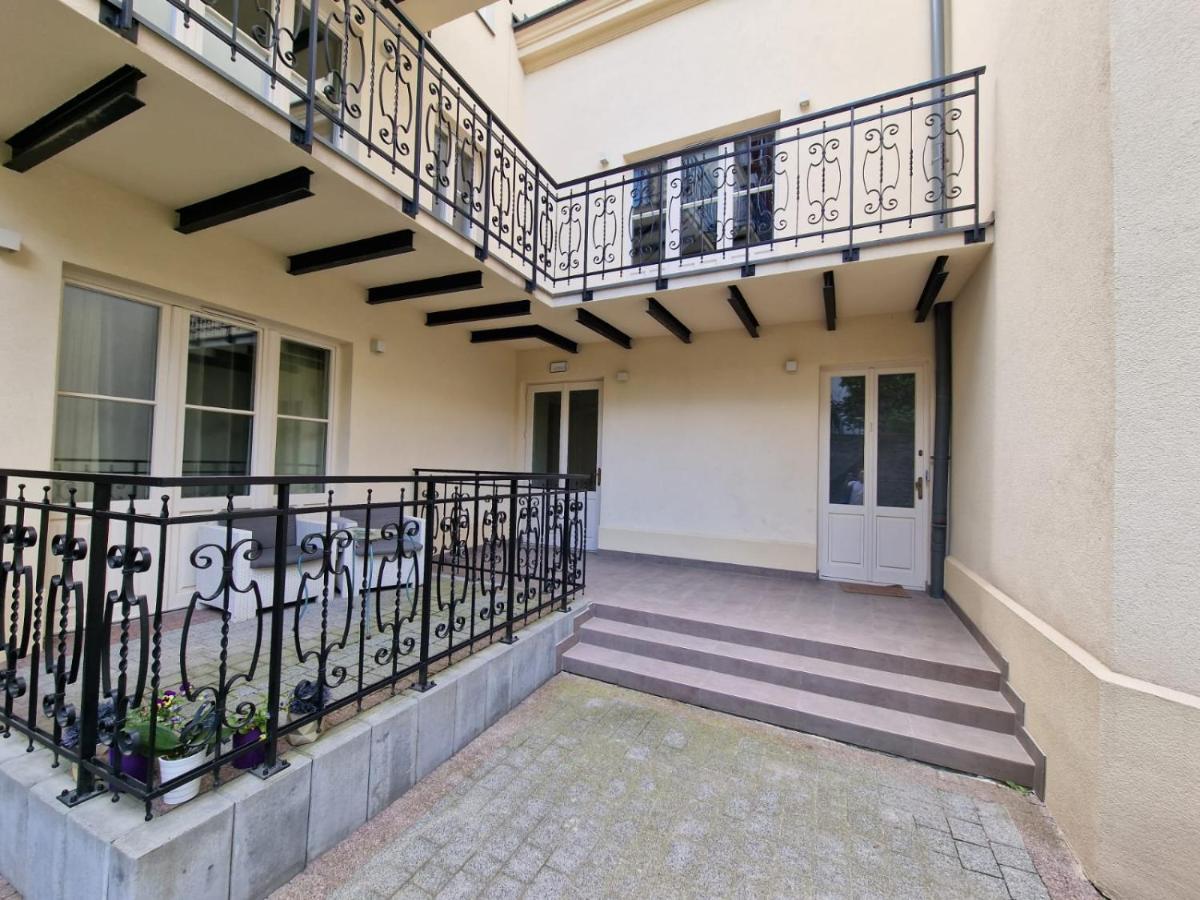 Apartamenty Sebastiana Krasków Εξωτερικό φωτογραφία
